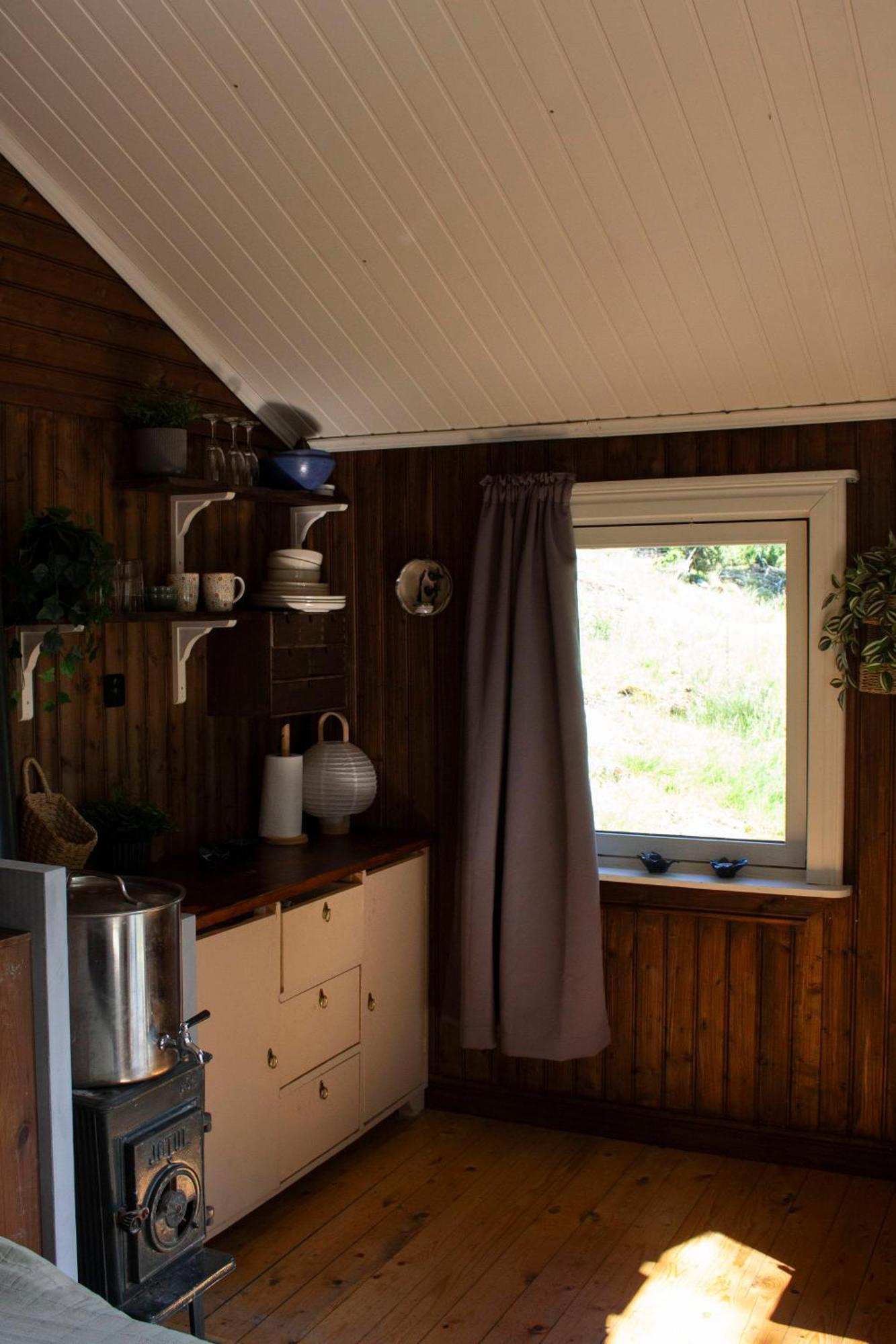 Cosy Cabin Without Running Water And Electricity Hotell Levanger Rom bilde